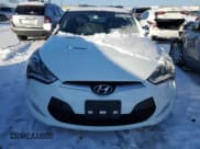 ✅ 2014 Hyundai Veloster • VIN: KMHTC6AD7EU213774 • Lot: 88239215. Wystawiony na Copart z przebiegiem 135 631 mil. Bezpłatny archiwum sprzedaży aukcyjnych z USA i szczegółowy raport historii pojazdu na DreamBid. Zdjęcie 5.