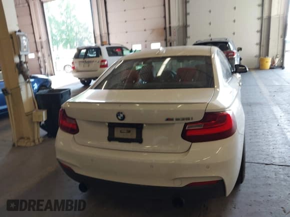 ✅ 2016 BMW 2 Series M235i • VIN: WBA1J7C52GV289877 • Лот: 42396578. Опубликован ранее на IAAI с пробегом 62 496 миль. Бесплатный доступ к архиву аукционных продаж из США и подробный отчёт об истории автомобиля на DreamBid. Изображение 16.