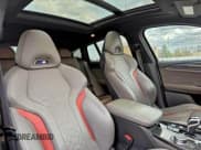 ✅ 2020 BMW X4 M Competition • VIN: 5YMUJ0C08LLU67316 • Lot: 94574295. Wystawiony na Copart z przebiegiem 34 650 mil. Bezpłatny archiwum sprzedaży aukcyjnych z USA i szczegółowy raport historii pojazdu na DreamBid. Zdjęcie 14.