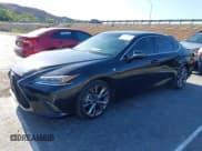 ✅ 2019 Lexus ES 350 • VIN: 58ABZ1B1XKU022842 • Lot: 42276726. Wystawiony na IAAI z przebiegiem 73 776 mil. Bezpłatny archiwum sprzedaży aukcyjnych z USA i szczegółowy raport historii pojazdu na DreamBid. Zdjęcie 2.