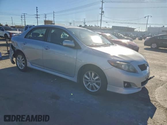 ✅ 2010 Toyota Corolla S • VIN: 1NXBU4EE5AZ231975 • Lot: 94293925. Wystawiony na Copart z przebiegiem 130 009 mil. Bezpłatny archiwum sprzedaży aukcyjnych z USA i szczegółowy raport historii pojazdu na DreamBid. Zdjęcie 4.