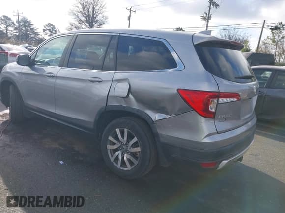 ✅ 2019 Honda Pilot EX-L • VIN: 5FNYF6H58KB092631 • Lot: 43802060. Listed on IAAI with 45,806 mi. Free auction sales archive from the USA and detailed vehicle history report at DreamBid. Image 3.