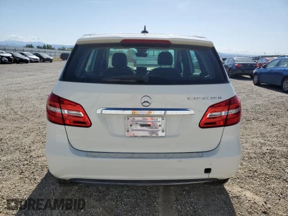 ✅ 2014 Mercedes-Benz B Electric Drive • VIN: WDDVP9ABXEJ003078 • Lot: 56353255. Listed on Copart with 86,149 mi. Free auction sales archive from the USA and detailed vehicle history report at DreamBid. Image 6.
