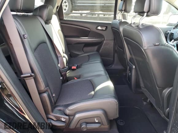 ✅ 2015 Dodge Journey Crossroad • VIN: 3C4PDDGG8FT607045 • Lot: 82598435. Listed on Copart with 140,194 mi. Free auction sales archive from the USA and detailed vehicle history report at DreamBid. Image 11.