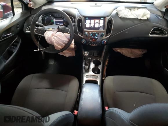 ✅ 2017 Chevrolet Cruze LT • VIN: 3G1BE6SM6HS593843 • Lot: 91370985. Listed on Copart with 40,902 mi. Free auction sales archive from the USA and detailed vehicle history report at DreamBid. Image 8.