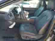 2020 Toyota Camry Hybrid SE z VIN 4T1J31AK4LU016891, wystawiony jako Copart lot #84918825 z przebiegiem 105 428 mil mil oraz Szkoda całkowita • Salvage title. Historia ofert i sprzedaży dostępna na DreamBid. Obrazek 7.