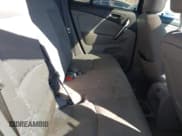 ✅ 2006 Saturn VUE • VIN: 5GZCZ33D16S888076 • Lot: 41715416. Wystawiony na IAAI z przebiegiem 103 807 mil. Bezpłatny archiwum sprzedaży aukcyjnych z USA i szczegółowy raport historii pojazdu na DreamBid. Zdjęcie 8.