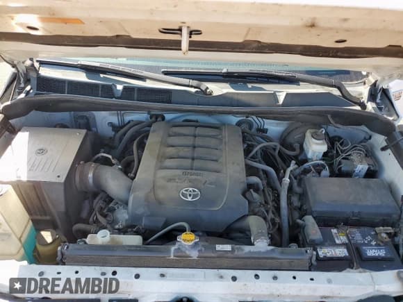 ✅ 2016 Toyota Tundra 1794 Edition • VIN: 5TFAW5F17GX546148 • Lot: 84986465. Wystawiony na Copart z przebiegiem 127 235 mil. Bezpłatny archiwum sprzedaży aukcyjnych z USA i szczegółowy raport historii pojazdu na DreamBid. Zdjęcie 11.