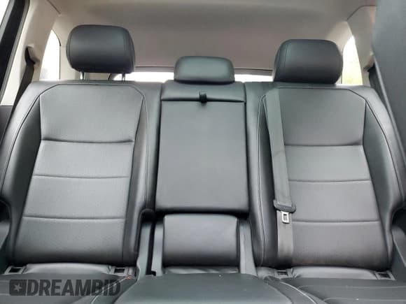 ✅ 2020 Volkswagen Tiguan SE • VIN: 3VV2B7AX0LM010005 • Лот: 70450575. Опубликован ранее на Copart с пробегом 88 577 миль. Бесплатный доступ к архиву аукционных продаж из США и подробный отчёт об истории автомобиля на DreamBid. Изображение 10.