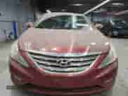 2013 Hyundai Sonata SE z VIN 5NPEC4AC0DH628579, wystawiony jako Copart lot #91436975 z przebiegiem 176 271 mil mil oraz Czysty tytuł • Clean title. Historia ofert i sprzedaży dostępna na DreamBid. Obrazek 5.