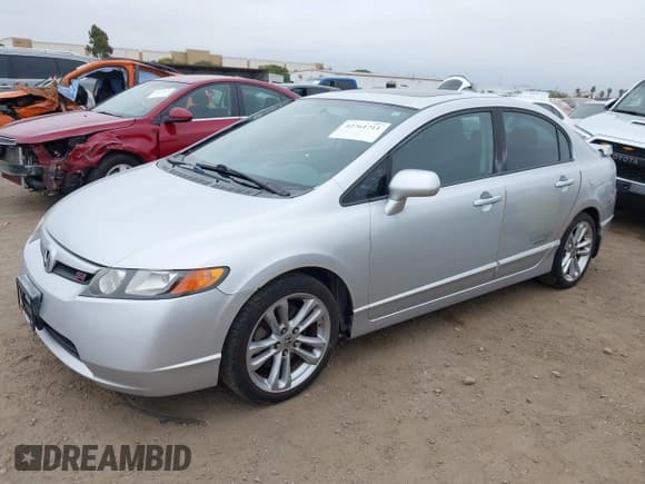 ✅ 2008 Honda Civic Si • VIN: 2HGFA55588H701810 • Лот: 42761711. Опубликован ранее на IAAI с пробегом 173 260 миль. Бесплатный доступ к архиву аукционных продаж из США и подробный отчёт об истории автомобиля на DreamBid. Изображение 2.