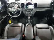 ✅ 2018 MINI Countryman Cooper • VIN: WMZYV5C32J3E04895 • Лот: 41966295. Опубликован ранее на Copart с пробегом 65 733 миль. Бесплатный доступ к архиву аукционных продаж из США и подробный отчёт об истории автомобиля на DreamBid. Изображение 8.