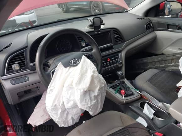 2017 Hyundai Elantra SE с VIN 5NPD74LF4HH165620, выставлен на аукционе IAAI как лот 43433001 с пробегом 130 216 миль миль и . История ставок и продаж доступна на DreamBid. Изображение 15.