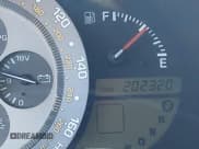 ✅ 2001 Lexus IS 300/350 • VIN: JTHBD182810011515 • Лот: 42938242. Опубликован ранее на IAAI с пробегом 202 320 миль. Бесплатный доступ к архиву аукционных продаж из США и подробный отчёт об истории автомобиля на DreamBid. Изображение 16.