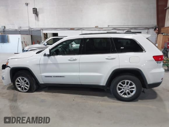 ✅ 2019 Jeep Grand Cherokee Upland • VIN: 1C4RJFAG5KC834317 • Lot: 42079616. Listed on IAAI with 42,452 mi. Free auction sales archive from the USA and detailed vehicle history report at DreamBid. Image 14.