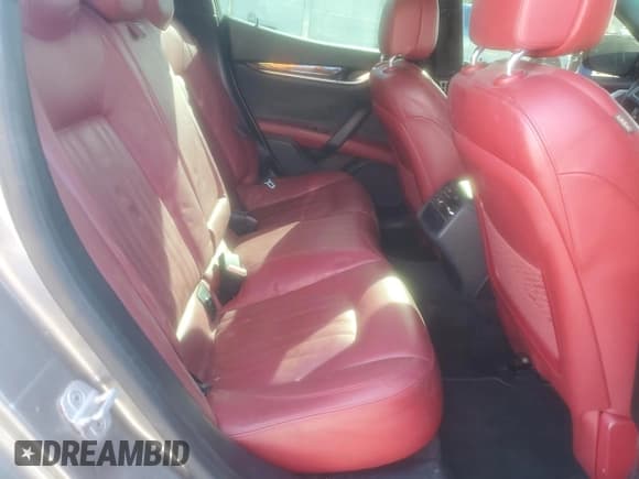 ✅ 2015 Maserati Ghibli S Q4 • VIN: ZAM57RTA3F1133375 • Лот: 92491615. Опубликован ранее на Copart с пробегом 128 831 миль. Бесплатный доступ к архиву аукционных продаж из США и подробный отчёт об истории автомобиля на DreamBid. Изображение 10.