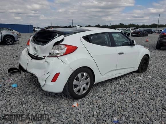 2015 Hyundai Veloster RE:FLEX with VIN KMHTC6AD8FU222159, listed as a Copart auction lot 90634915 with 135,682 mi miles and Salvage title. Bid and sale history available at DreamBid. Image 3.