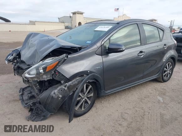 ✅ 2018 Toyota Prius Three • VIN: JTDKDTB30J1616900 • Lot: 43476204. Listed on IAAI with 90,619 mi. Free auction sales archive from the USA and detailed vehicle history report at DreamBid. Image 2.