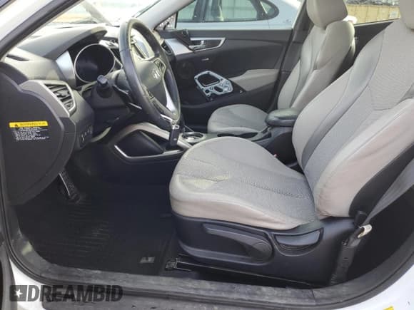 ✅ 2012 Hyundai Veloster w/Red Int • VIN: KMHTC6AD6CU064822 • Lot: 82311244. Wystawiony na Copart z przebiegiem 175 989 mil. Bezpłatny archiwum sprzedaży aukcyjnych z USA i szczegółowy raport historii pojazdu na DreamBid. Zdjęcie 7.