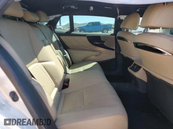 ✅ 2023 Lexus LS 500 • VIN: JTHD51FF4P5019375 • Лот: 80172805. Опубликован ранее на Copart с пробегом 20 005 миль. Бесплатный доступ к архиву аукционных продаж из США и подробный отчёт об истории автомобиля на DreamBid. Изображение 10.
