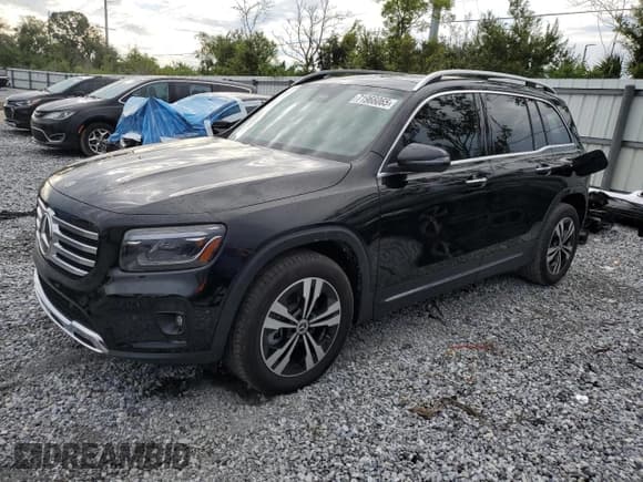 ✅ 2025 Mercedes-Benz GLB 250 • VIN: W1N4M4GB2SW381346 • Lot: 71966065. Listed on Copart with 10,548 mi. Free auction sales archive from the USA and detailed vehicle history report at DreamBid. Image 1.