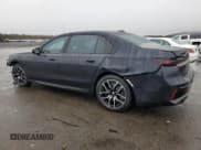✅ 2023 BMW 7 Series 760i xDrive • VIN: WBA33EJ08PCN83956 • Лот: 43235495. Опубликован ранее на Copart с пробегом 22 527 миль. Бесплатный доступ к архиву аукционных продаж из США и подробный отчёт об истории автомобиля на DreamBid. Изображение 2.