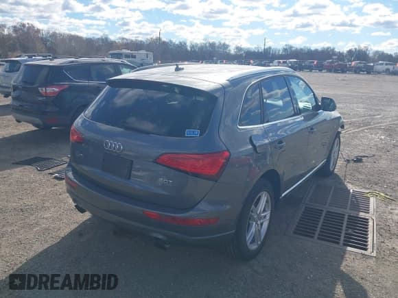 ✅ 2014 Audi Q5 Premium Plus • VIN: WA1LFAFP8EA104396 • Lot: 43620540. Listed on IAAI with 122,638 mi. Free auction sales archive from the USA and detailed vehicle history report at DreamBid. Image 4.