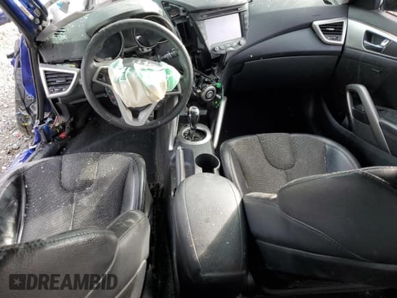 ✅ 2012 Hyundai Veloster w/Black Int • VIN: KMHTC6AD6CU061368 • Lot: 75317734. Wystawiony na Copart z przebiegiem Nie podano. Bezpłatny archiwum sprzedaży aukcyjnych z USA i szczegółowy raport historii pojazdu na DreamBid. Zdjęcie 8.