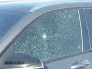 ✅ 2019 Mercedes-Benz GLC 43 AMG • VIN: WDC0G6EB6KF529875 • Lot: 43503323. Wystawiony na IAAI z przebiegiem 65 158 mil. Bezpłatny archiwum sprzedaży aukcyjnych z USA i szczegółowy raport historii pojazdu na DreamBid. Zdjęcie 18.