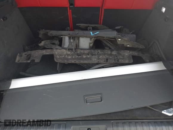 ✅ 2019 Land Rover Range Rover Sport HSE Dynamic • VIN: SALWV2SV1KA423613 • Lot: 43654754. Listed on IAAI with 77,311 mi. Free auction sales archive from the USA and detailed vehicle history report at DreamBid. Image 18.