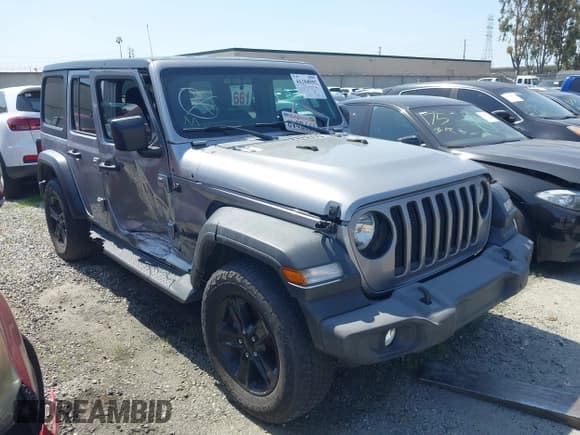 ✅ 2021 Jeep Wrangler Unlimited Sport Altitude • VIN: 1C4HJXDGXMW662493 • Lot: 41288957. Wystawiony na IAAI z przebiegiem 64 808 mil. Bezpłatny archiwum sprzedaży aukcyjnych z USA i szczegółowy raport historii pojazdu na DreamBid. Zdjęcie 1.