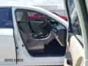 2017 Honda Accord EX-L z VIN JHMCR6F55HC018723, wystawiony jako IAAI lot #43374773 z przebiegiem 107 274 mil mil oraz . Historia ofert i sprzedaży dostępna na DreamBid. Obrazek 5.