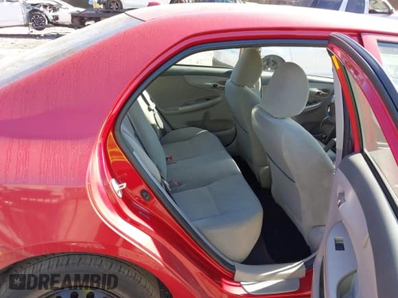 ✅ 2010 Toyota Corolla LE • VIN: 2T1BU4EEXAC389164 • Lot: 43478640. Wystawiony na IAAI z przebiegiem 160 038 mil. Bezpłatny archiwum sprzedaży aukcyjnych z USA i szczegółowy raport historii pojazdu na DreamBid. Zdjęcie 8.