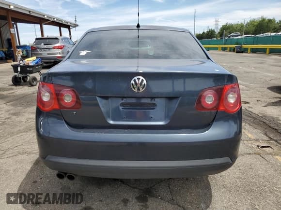 ✅ 2010 Volkswagen Jetta S • VIN: 3VWJZ7AJ4AM003716 • Lot: 66578895. Listed on Copart with 156,566 mi. Free auction sales archive from the USA and detailed vehicle history report at DreamBid. Image 6.