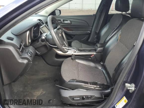 ✅ 2013 Chevrolet Malibu LT • VIN: 1G11C5SA6DF202447 • Lot: 70432274. Wystawiony na Copart z przebiegiem 170 205 mil mil. Skorzystaj z bezpłatnego archiwum sprzedaży aukcyjnych z USA i zobacz szczegółowy raport historii pojazdu na DreamBid. Zdjęcie 7.