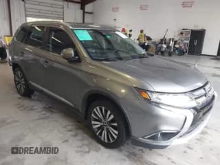 ✅ 2018 Mitsubishi Outlander SE • VIN: JA4AD3A33JZ050577 • Lot: 42571215. Listed on IAAI with 72,842 mi. Free auction sales archive from the USA and detailed vehicle history report at DreamBid. Image 1.