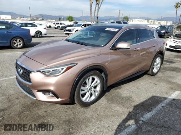 ✅ 2018 Infiniti QX30 Sport • VIN: SJKCH5CP6JA048803 • Лот: 48321825. Опубликован ранее на Copart с пробегом 39 375 миль. Бесплатный доступ к архиву аукционных продаж из США и подробный отчёт об истории автомобиля на DreamBid. Изображение 1.