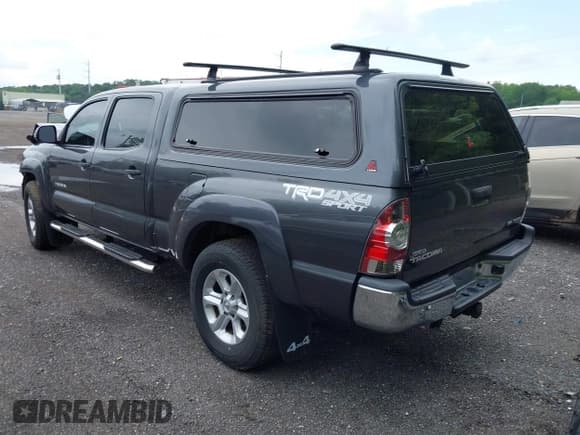 ✅ 2015 Toyota Tacoma • VIN: 3TMMU4FNXFM086343 • Lot: 42682924. Listed on IAAI with 107,757 mi. Free auction sales archive from the USA and detailed vehicle history report at DreamBid. Image 3.