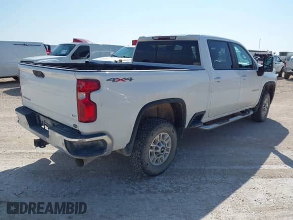 2020 Chevrolet Silverado 2500HD LT z VIN 1GC1YNEY7LF301858, wystawiony jako IAAI lot #42650174 z przebiegiem 107 523 mil mil oraz . Historia ofert i sprzedaży dostępna na DreamBid. Obrazek 4.