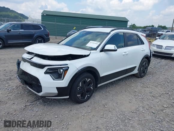✅ 2025 Kia Niro Wind • VIN: KNDCR3L11S5134725 • Lot: 42721344. Listed on IAAI with 2,014 mi. Free auction sales archive from the USA and detailed vehicle history report at DreamBid. Image 19.