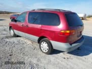 ✅ 1998 Toyota Sienna XLE • VIN: 4T3ZF13C9WU011746 • Лот: 43725296. Опубликован ранее на IAAI с пробегом 227 034 миль. Бесплатный доступ к архиву аукционных продаж из США и подробный отчёт об истории автомобиля на DreamBid. Изображение 3.