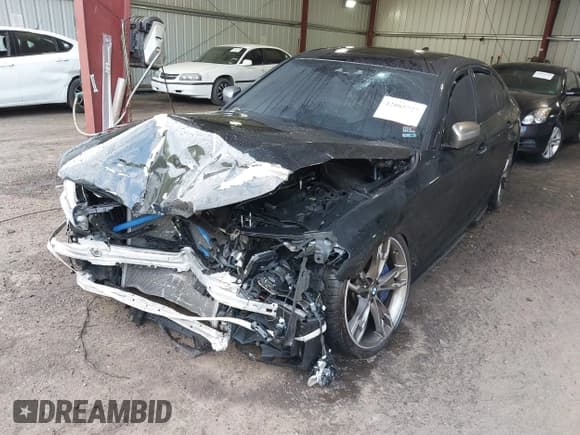 ✅ 2018 BMW 5 Series M550i xDrive • VIN: WBAJB9C51JB035949 • Lot: 42085727. Listed on IAAI with Not provided. Free auction sales archive from the USA and detailed vehicle history report at DreamBid. Image 2.