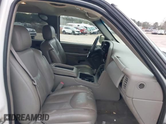 ✅ 2006 Chevrolet Silverado 1500 LT1 • VIN: 2GCEC13T361194061 • Лот: 41306152. Опубликован ранее на IAAI с пробегом 228 444 миль. Бесплатный доступ к архиву аукционных продаж из США и подробный отчёт об истории автомобиля на DreamBid. Изображение 5.