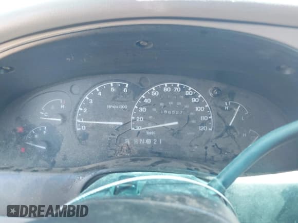 ✅ 1997 Ford Explorer XLT • VIN: 1FMDU32P2VZB68982 • Lot: 42954245. Wystawiony na IAAI z przebiegiem 156 527 mil. Bezpłatny archiwum sprzedaży aukcyjnych z USA i szczegółowy raport historii pojazdu na DreamBid. Zdjęcie 7.