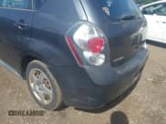 ✅ 2009 Pontiac Vibe 1SA • VIN: 5Y2SP67849Z450410 • Lot: 43287478. Wystawiony na IAAI z przebiegiem 209 794 mil. Bezpłatny archiwum sprzedaży aukcyjnych z USA i szczegółowy raport historii pojazdu na DreamBid. Zdjęcie 6.