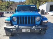 ✅ 2022 Jeep Wrangler Unlimited Sahara Altitude • VIN: 1C4HJXEGXNW105521 • Lot: 87063465. Listed on Copart with 86,243 mi. Free auction sales archive from the USA and detailed vehicle history report at DreamBid. Image 5.