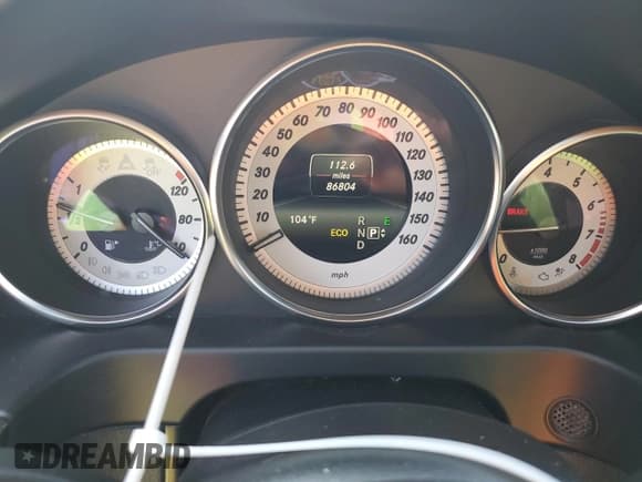 ✅ 2014 Mercedes-Benz E 350 Sport • VIN: WDDHF5KB5EB016435 • Лот: 57431685. Опубликован ранее на Copart с пробегом 86 804 миль. Бесплатный доступ к архиву аукционных продаж из США и подробный отчёт об истории автомобиля на DreamBid. Изображение 9.