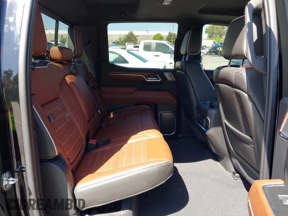 ✅ 2023 GMC Sierra 1500 Denali Ultimate • VIN: 1GTUUHEL4PZ257594 • Лот: 42408388. Опубликован ранее на IAAI с пробегом 37 249 миль. Бесплатный доступ к архиву аукционных продаж из США и подробный отчёт об истории автомобиля на DreamBid. Изображение 8.