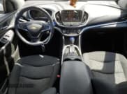 ✅ 2017 Chevrolet Volt LT • VIN: 1G1RC6S59HU108432 • Lot: 54040414. Wystawiony na Copart z przebiegiem 77 928 mil. Bezpłatny archiwum sprzedaży aukcyjnych z USA i szczegółowy raport historii pojazdu na DreamBid. Zdjęcie 8.