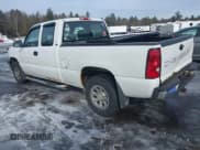 ✅ 2007 Chevrolet Silverado 1500 LS • VIN: 1GCEK19V37E186084 • Lot: 41470415. Listed on IAAI with 279,810 mi. Free auction sales archive from the USA and detailed vehicle history report at DreamBid. Image 3.